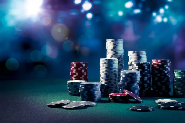 Live dealer and slot guide view on kluaran hk
